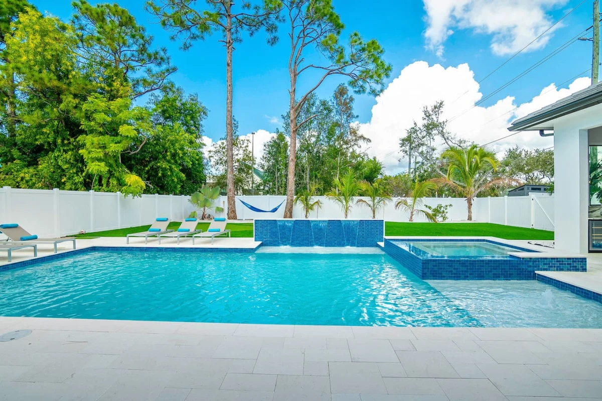 Blue Diamond Beach Home #145