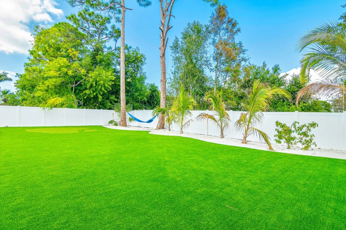 Blue Diamond Beach Home #111