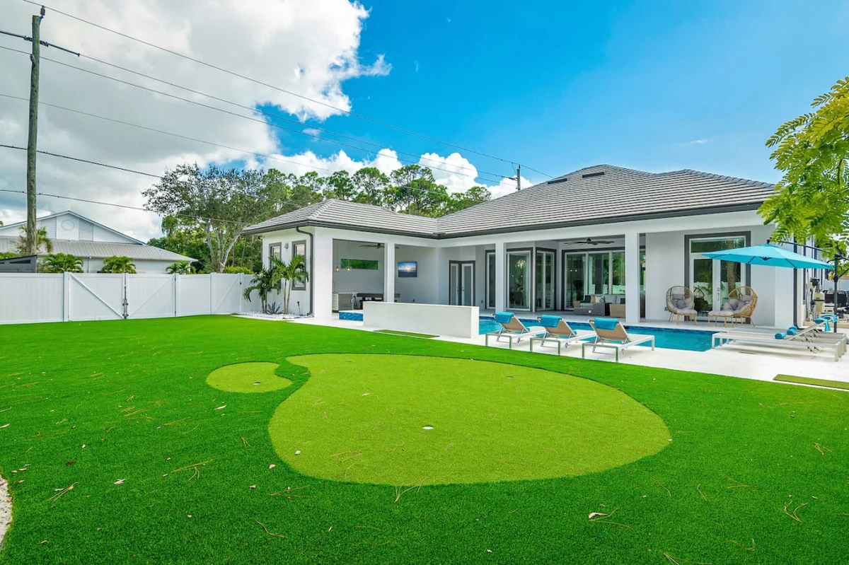 Blue Diamond Beach Home #73