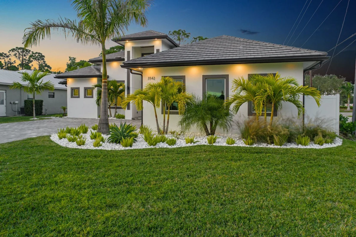Blue Diamond Beach Home #112