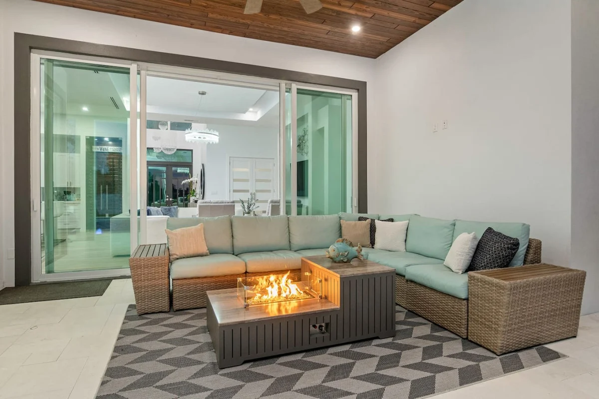 Blue Diamond Beach Home #141