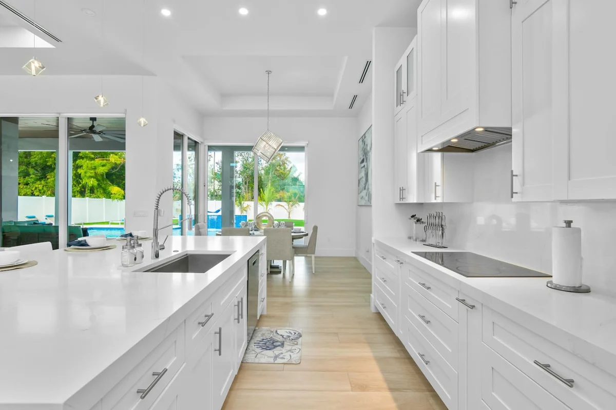Blue Diamond Beach Home #82
