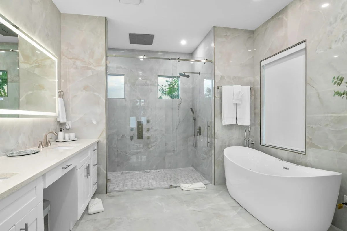Blue Diamond Beach Home #109