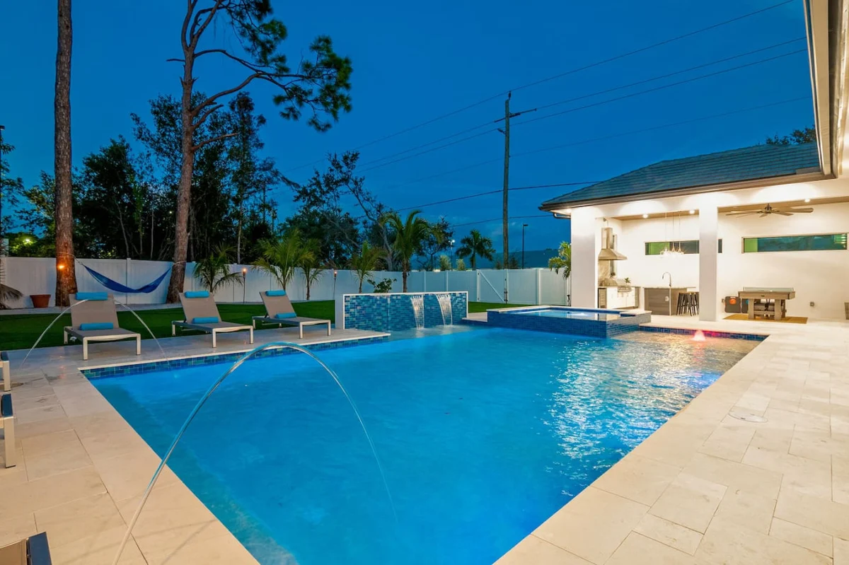 Blue Diamond Beach Home #149