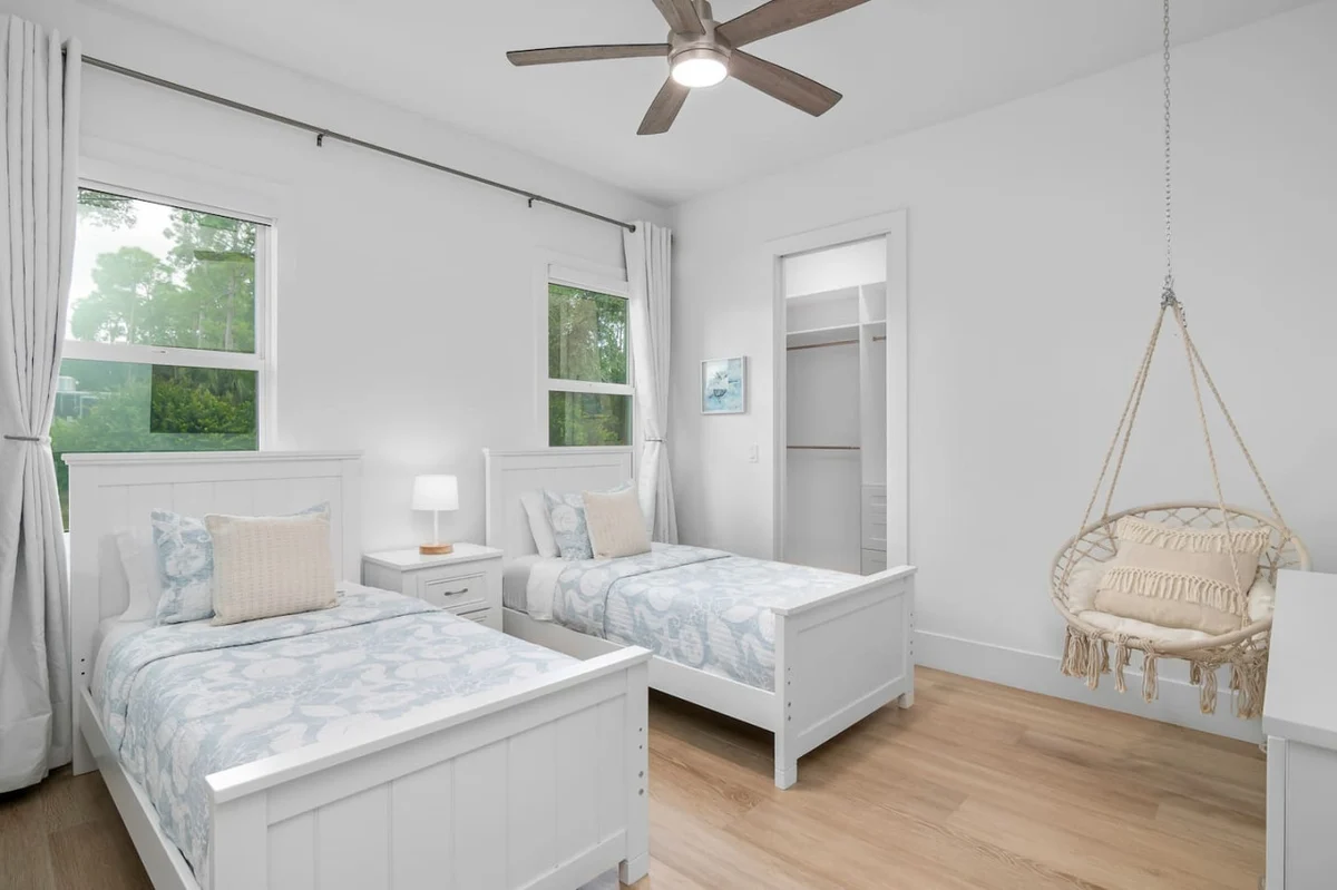 Blue Diamond Beach Home #135