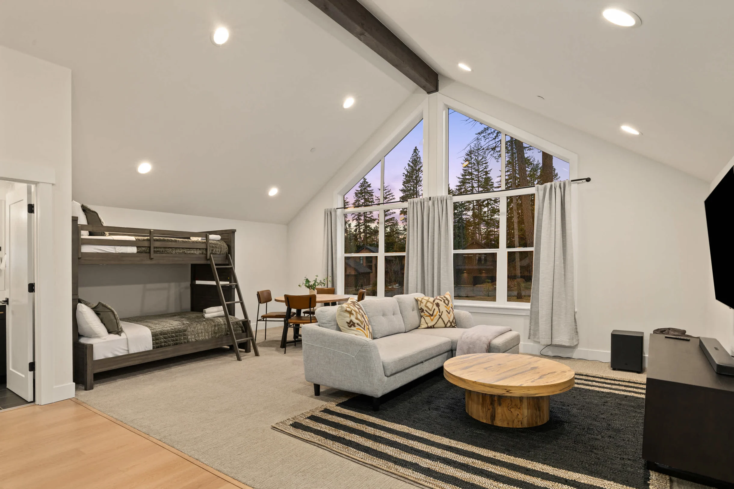 SunR Meadow Retreat #21