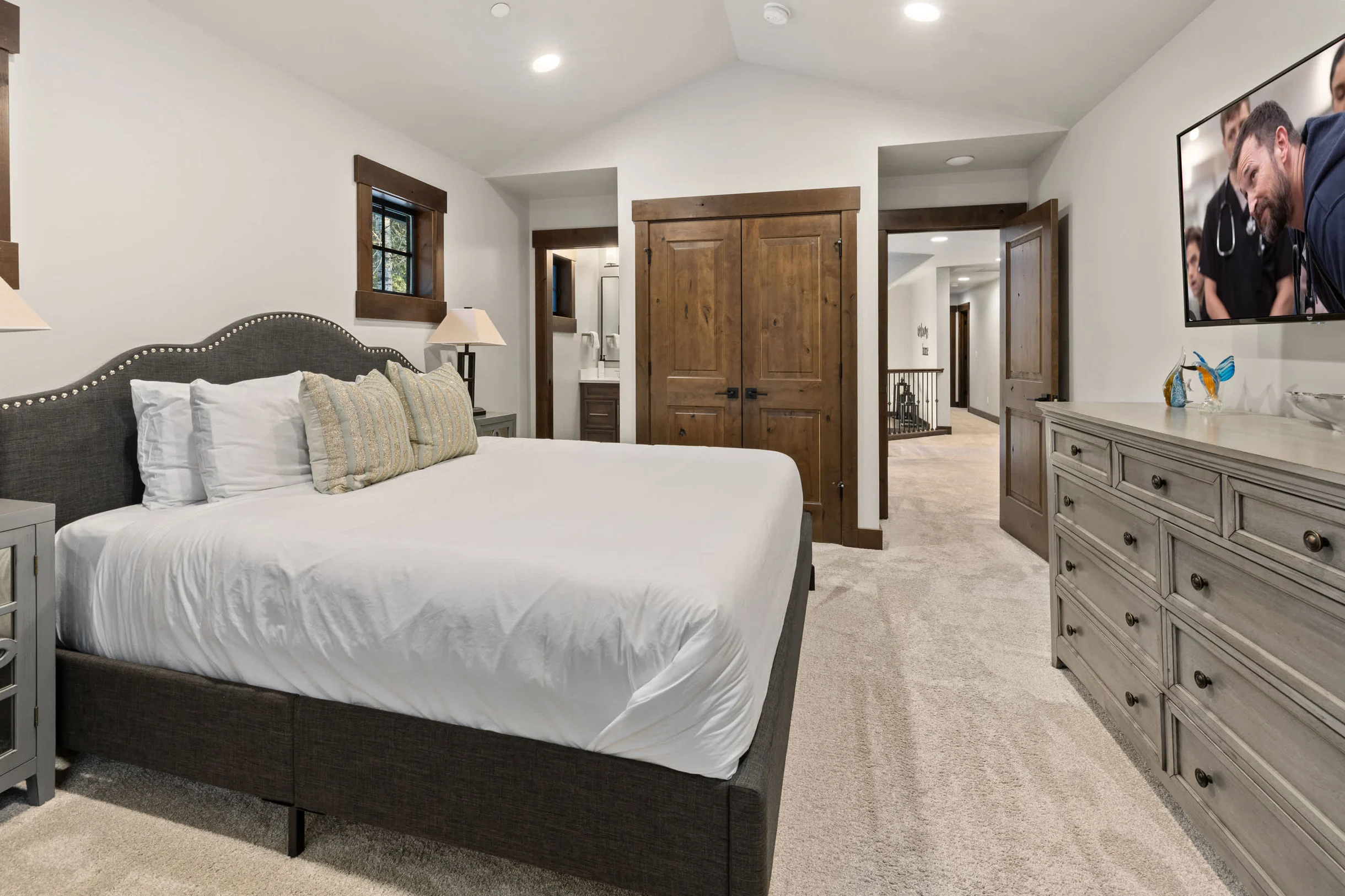 Snowberry Retreat #10