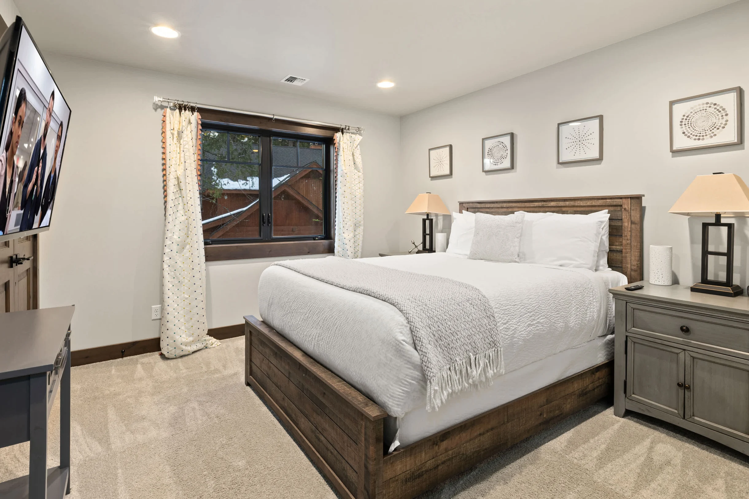 Snowberry Retreat #8