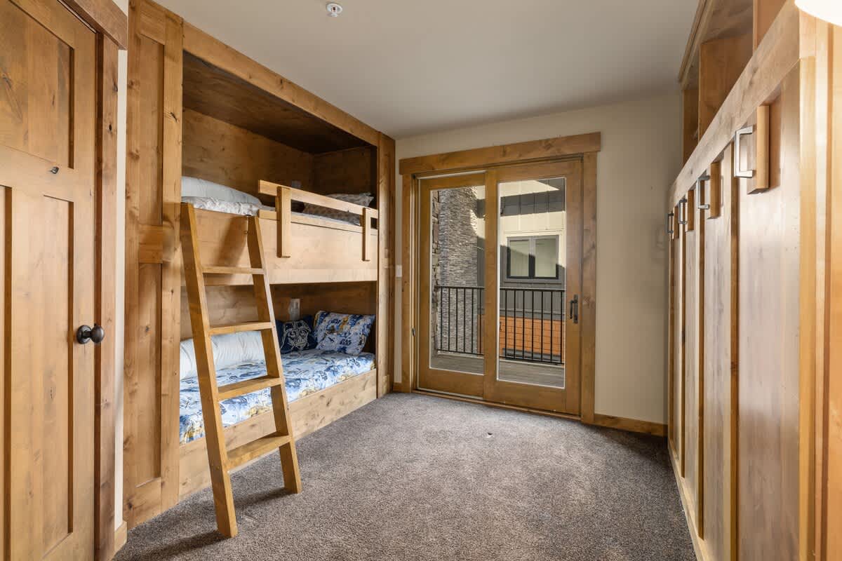 Cowboy Corner Condo #16