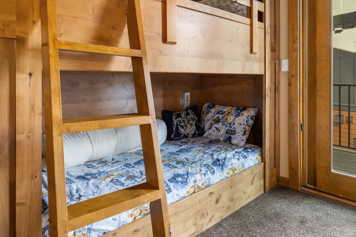 Cowboy Corner Condo #33