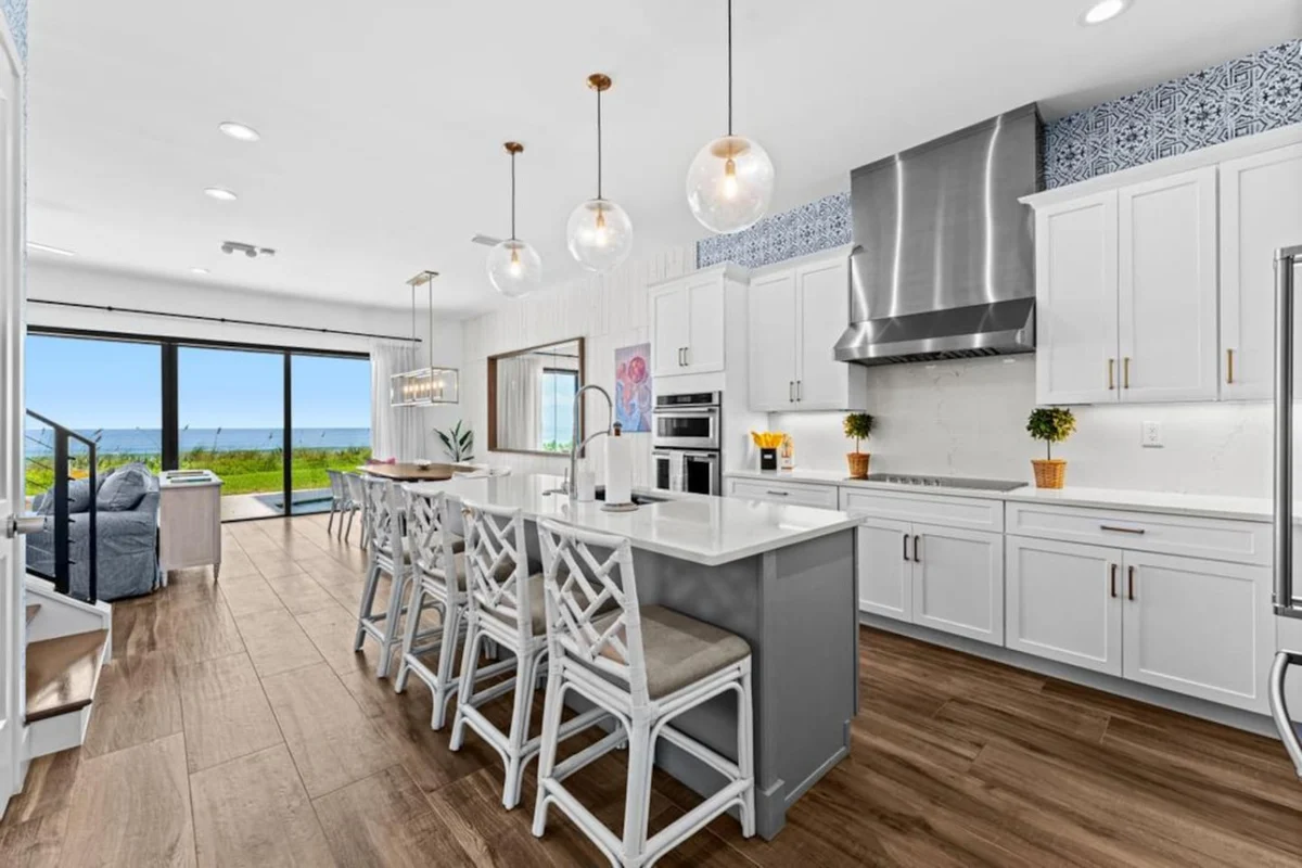 NEW Luxury Modern Beachfront Villa w/ Heated Pool #90