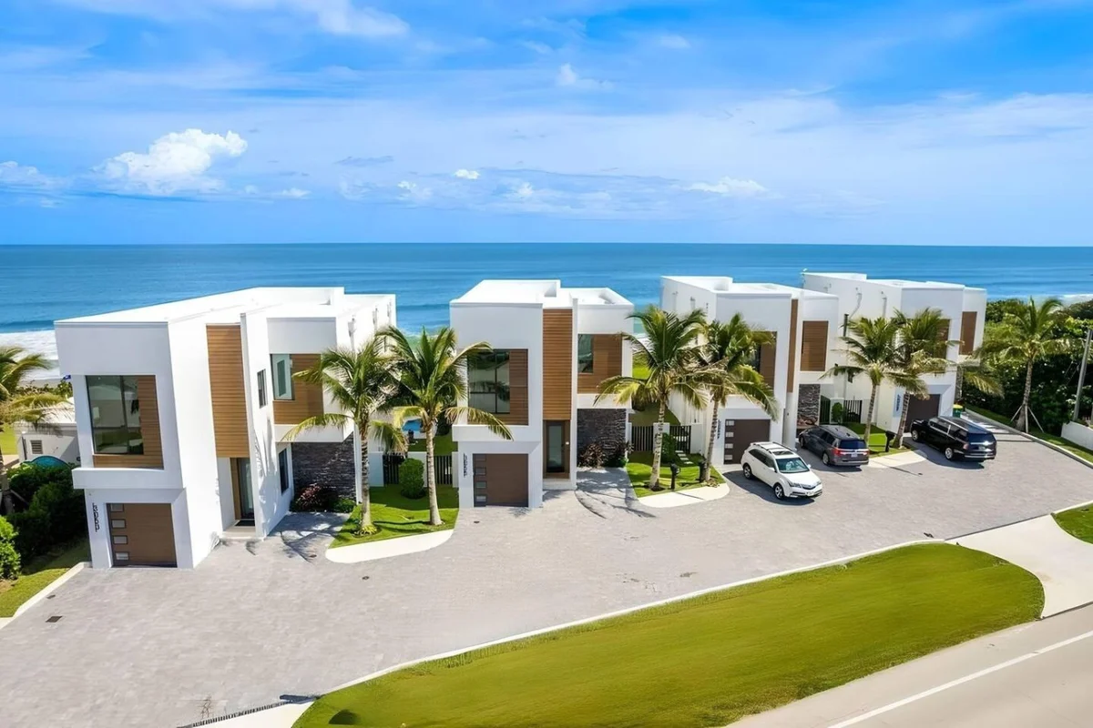 NEW Luxury Modern Beachfront Villa w/ Heated Pool #89