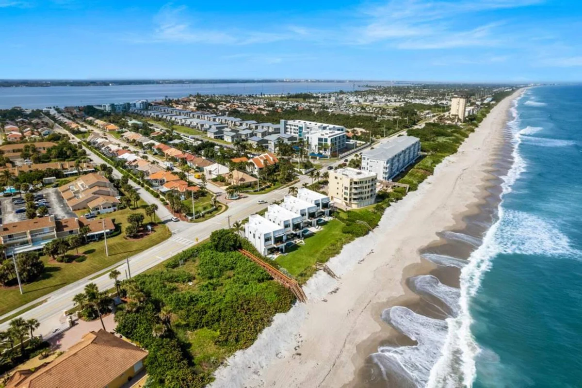NEW Luxury Modern Beachfront Villa w/ Heated Pool #45
