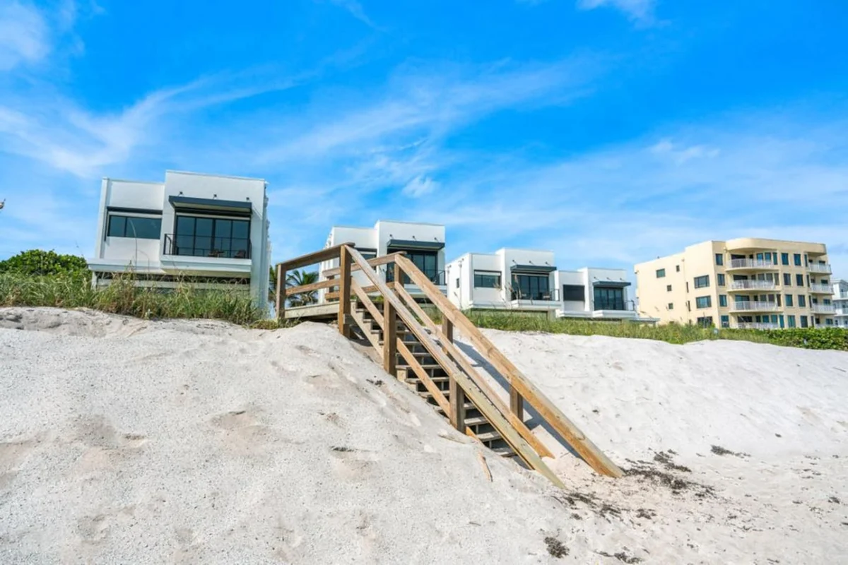 NEW Luxury Modern Beachfront Villa w/ Heated Pool #97