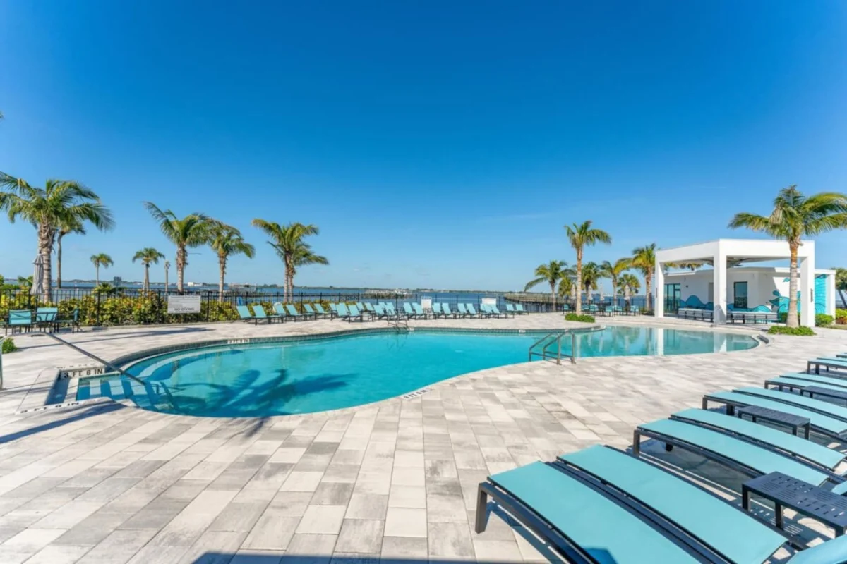 NEW Luxury Modern Beachfront Villa w/ Heated Pool #102