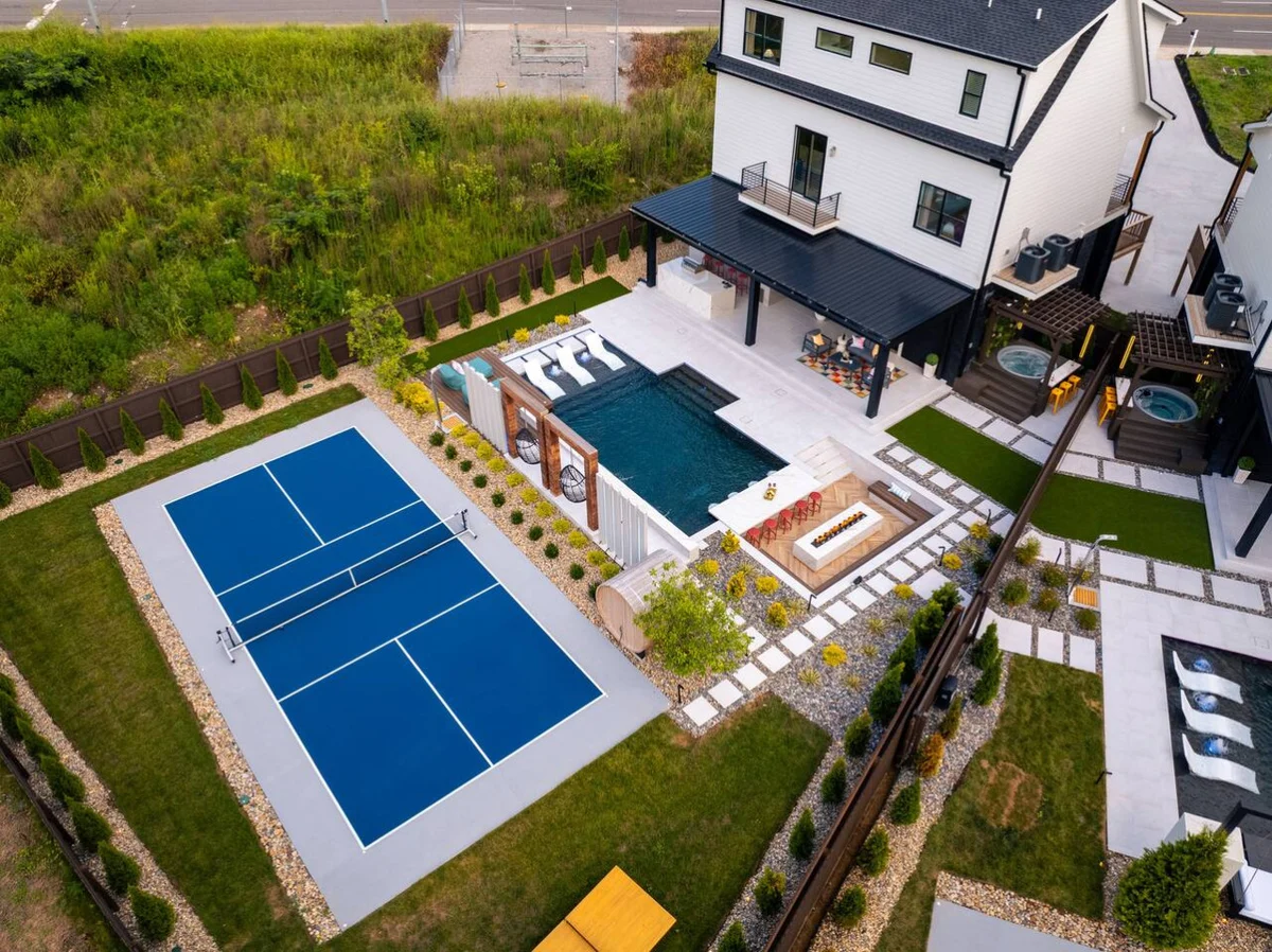 “The Art Haus” | Karaoke • Pool • Pickleball #65
