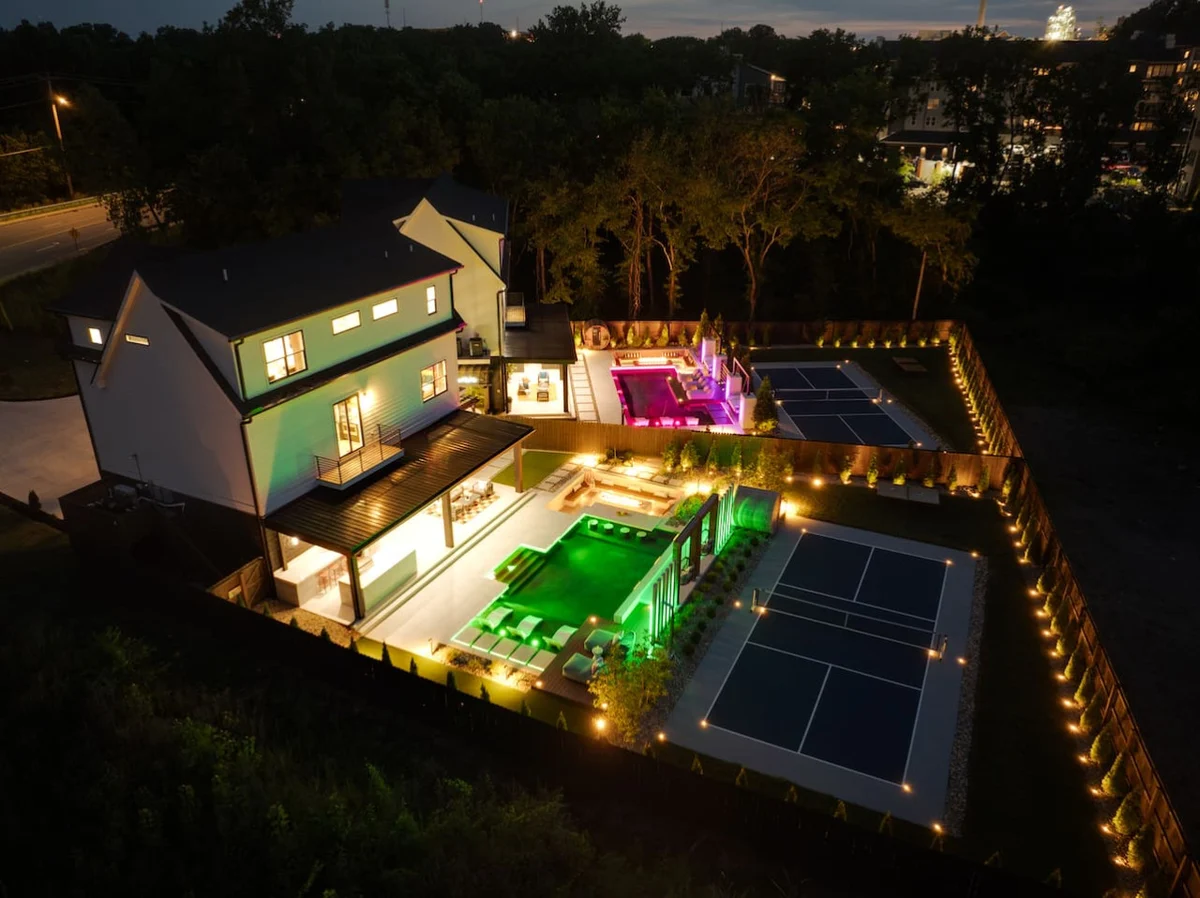 “The Art Haus” | Karaoke • Pool • Pickleball #128