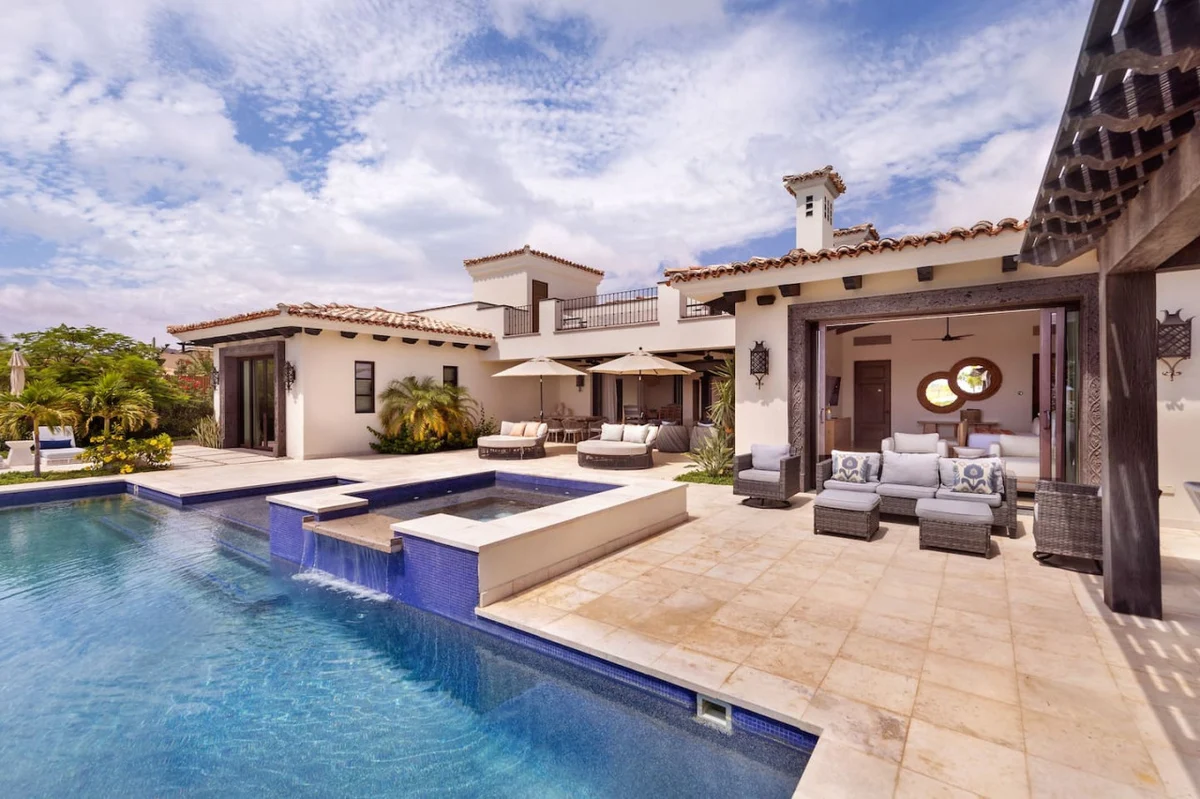 Luxurious 4BR Ocean View Getaway + Free Airport Transfers! #52