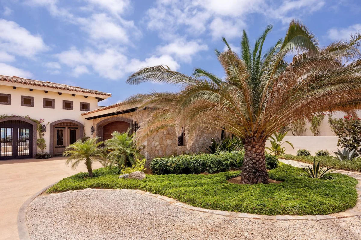 Luxurious 4BR Ocean View Getaway + Free Airport Transfers! #50