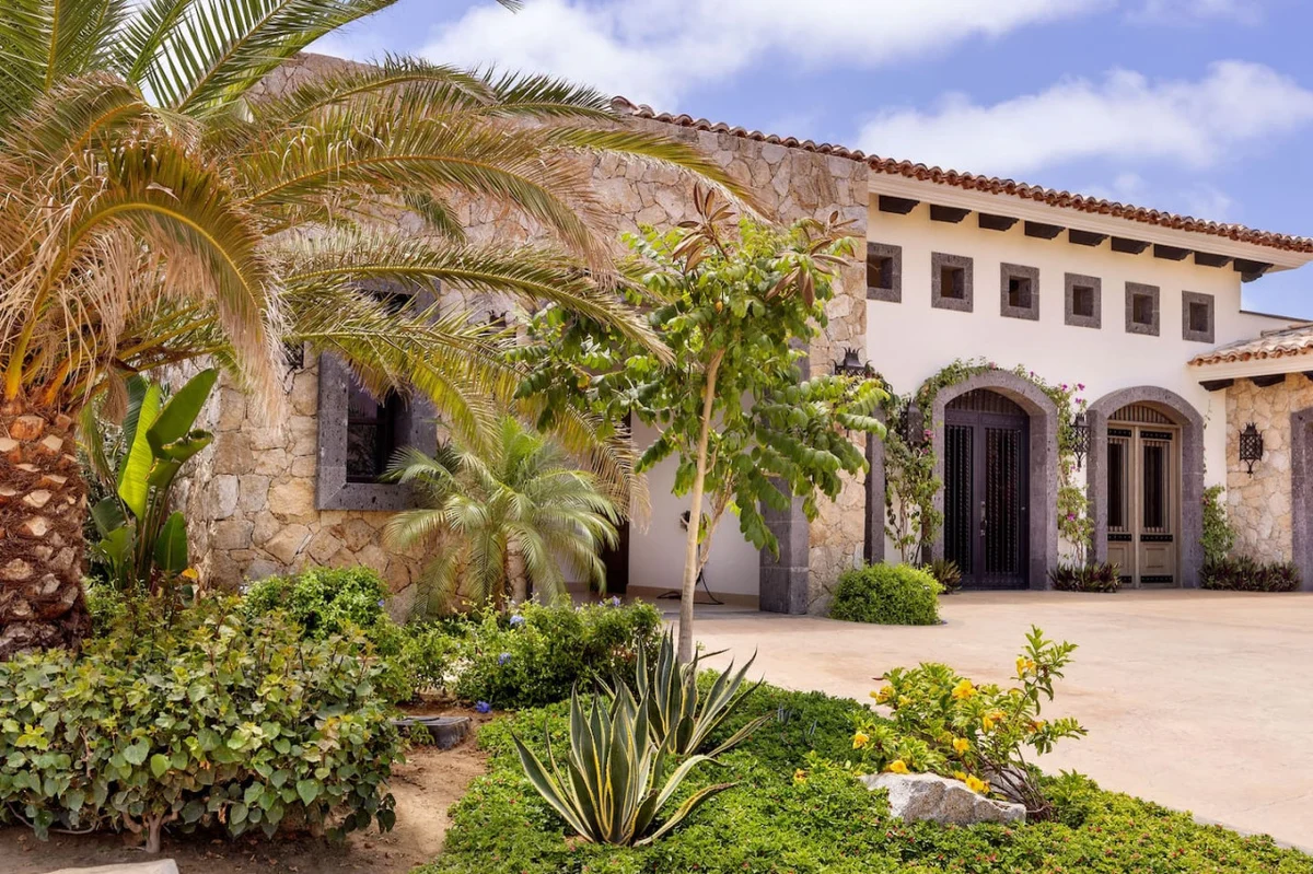 Luxurious 4BR Ocean View Getaway + Free Airport Transfers! #72