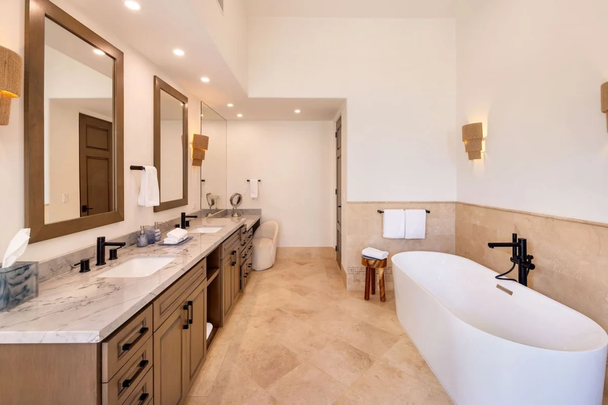 Luxurious 4BR Ocean View Getaway + Free Airport Transfers! #39