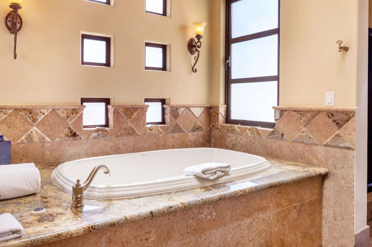 Exclusive 5-BR Golf Villa: Featuring Cart & Private Transport! #43