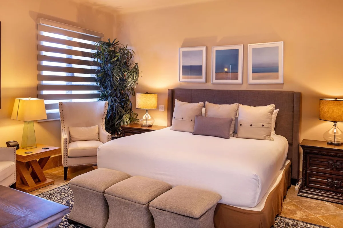 Exclusive 5-BR Golf Villa: Featuring Cart & Private Transport! #40