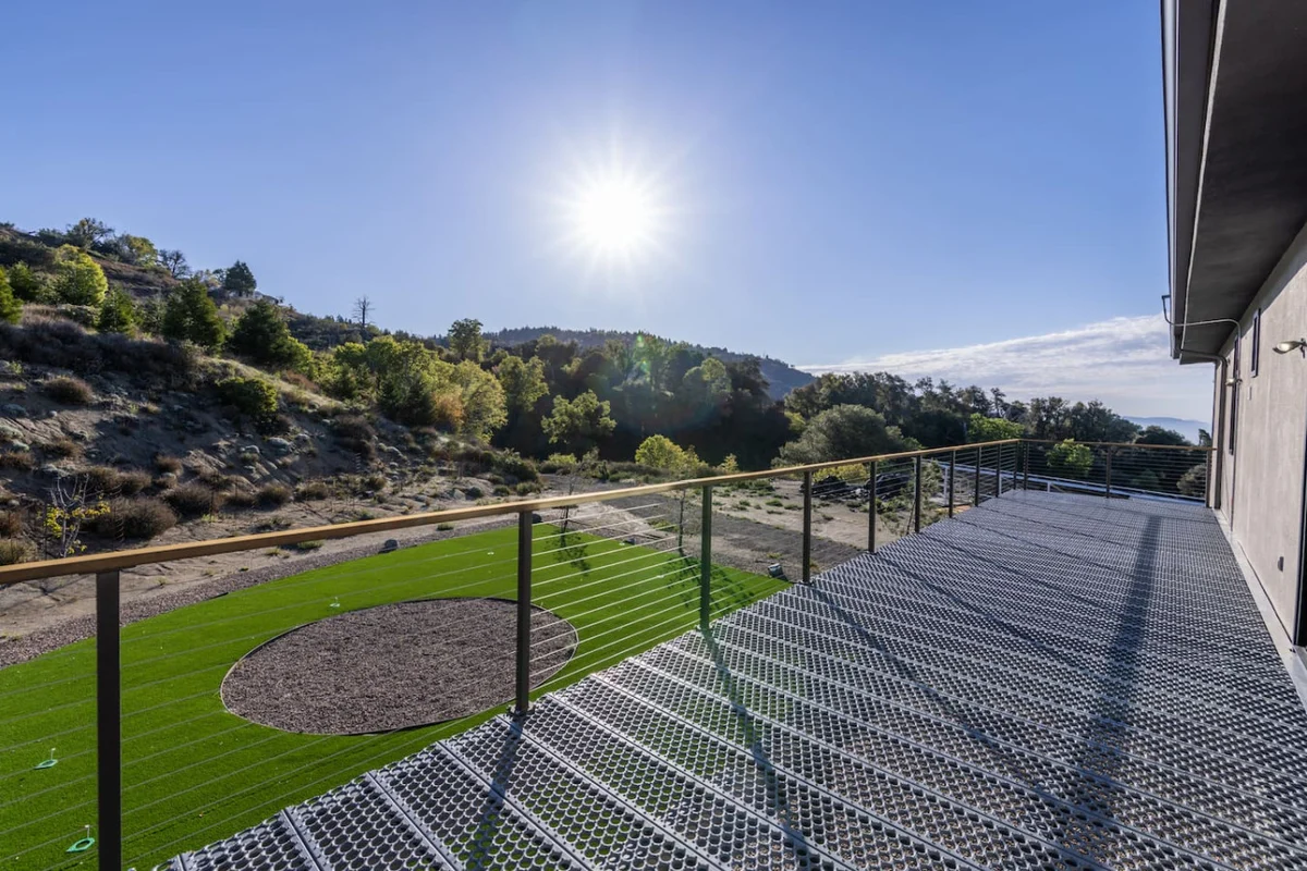 Dream House Hideaway and Hot Tub with Amazing View #107