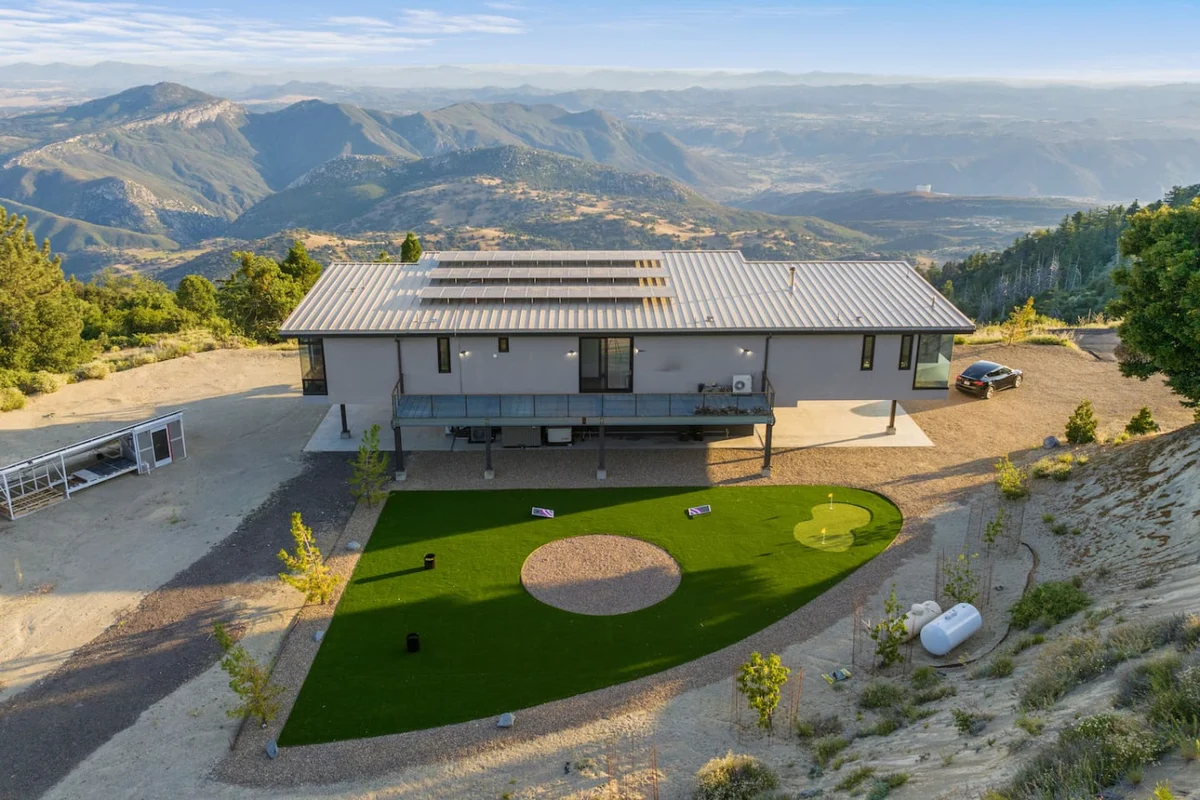 Dream House Hideaway and Hot Tub with Amazing View #131