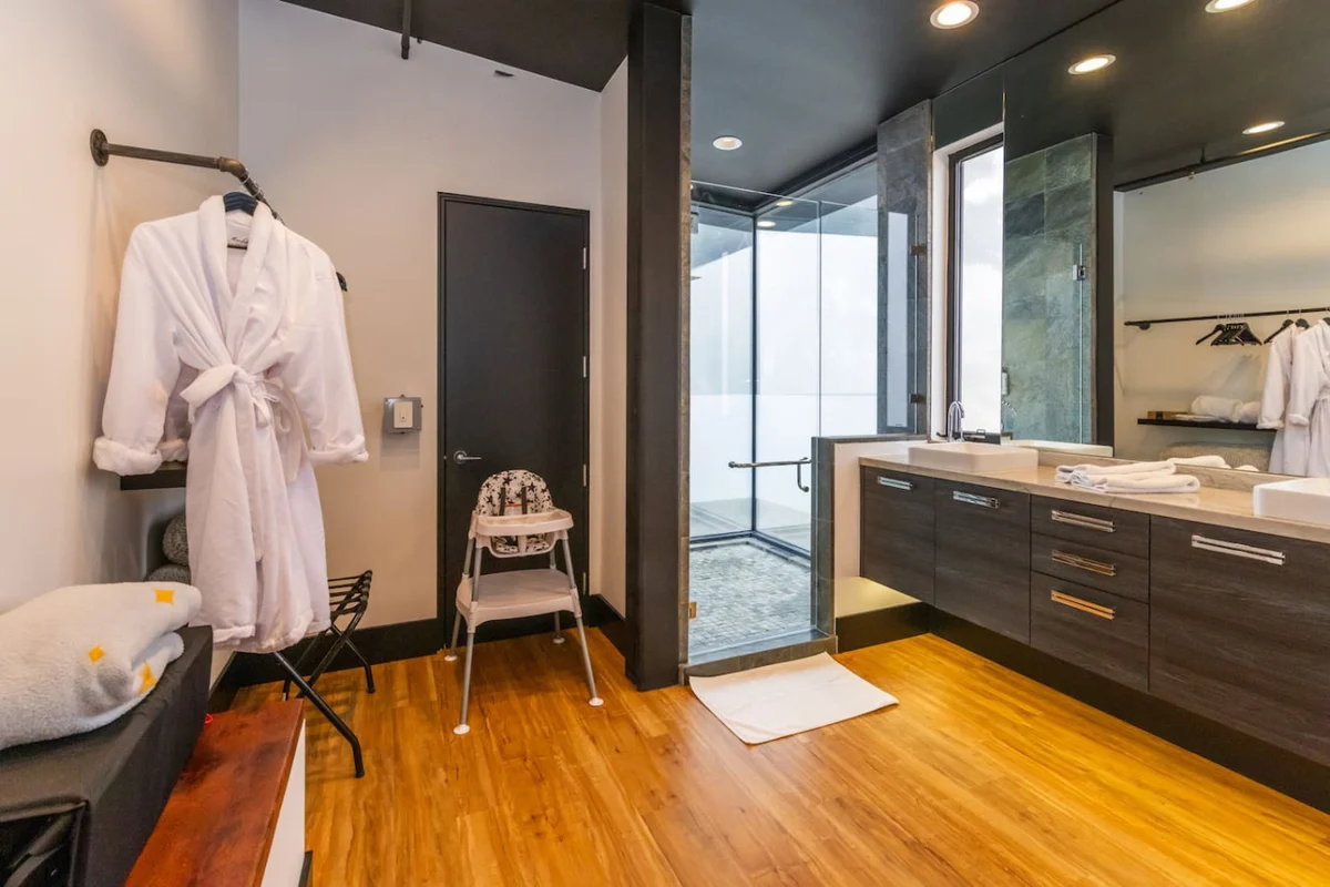 Dream House Hideaway and Hot Tub with Amazing View #99