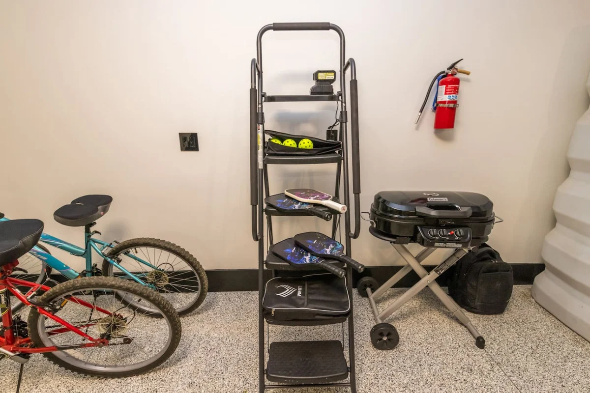 Dream House Hideaway and Hot Tub with Amazing View #126