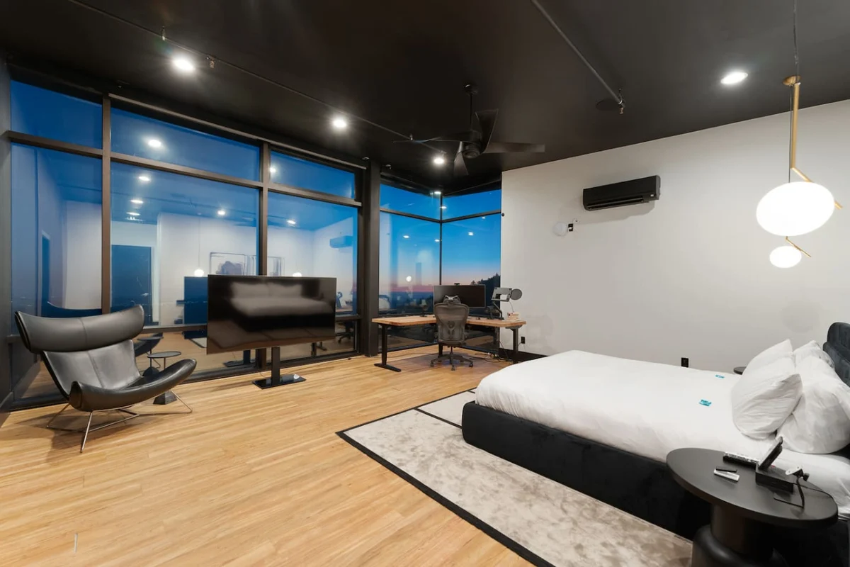 Dream House Hideaway and Hot Tub with Amazing View #113