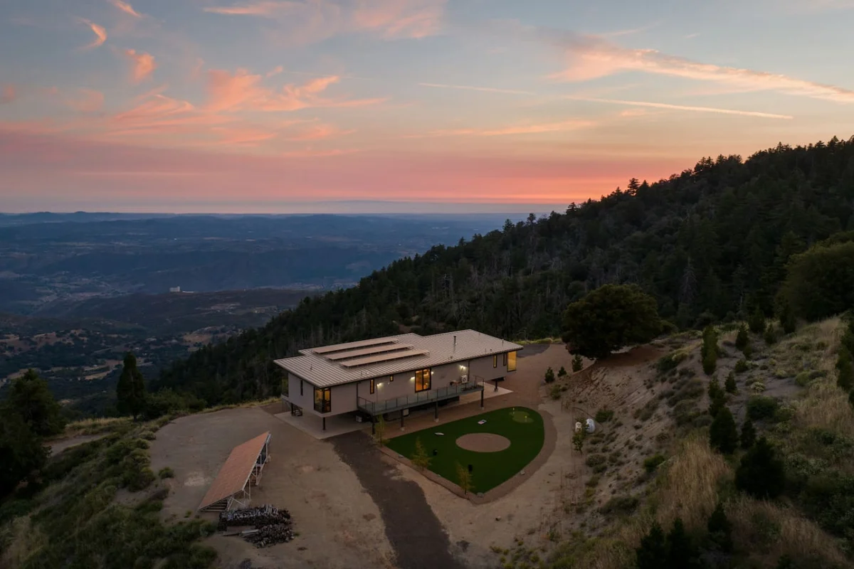Dream House Hideaway and Hot Tub with Amazing View #120