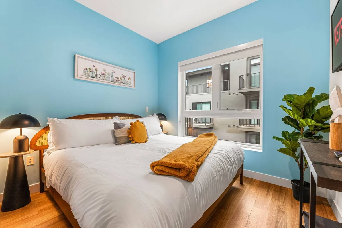 Home in Los Angeles property photo 3