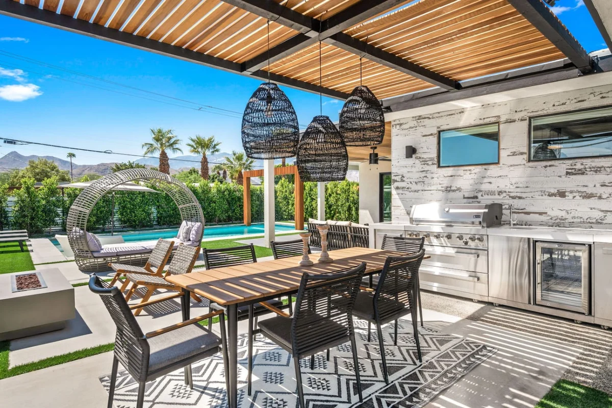 Home in Palm Springs property photo 2