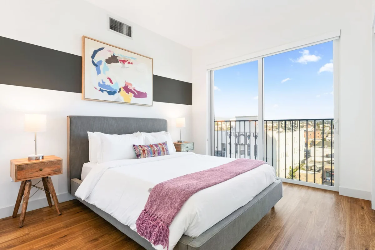 Home in Los Angeles property photo 3