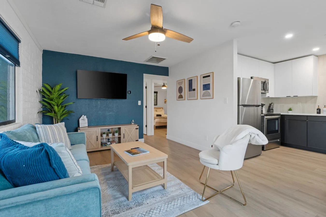Corporate housing living room