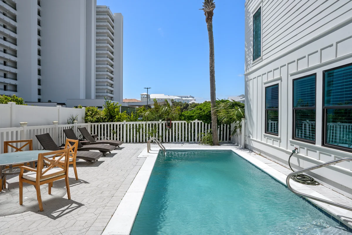 Beach Music Gorgeous 6 Bdrm, steps to beach, 6 seater golf cart property photo 2
