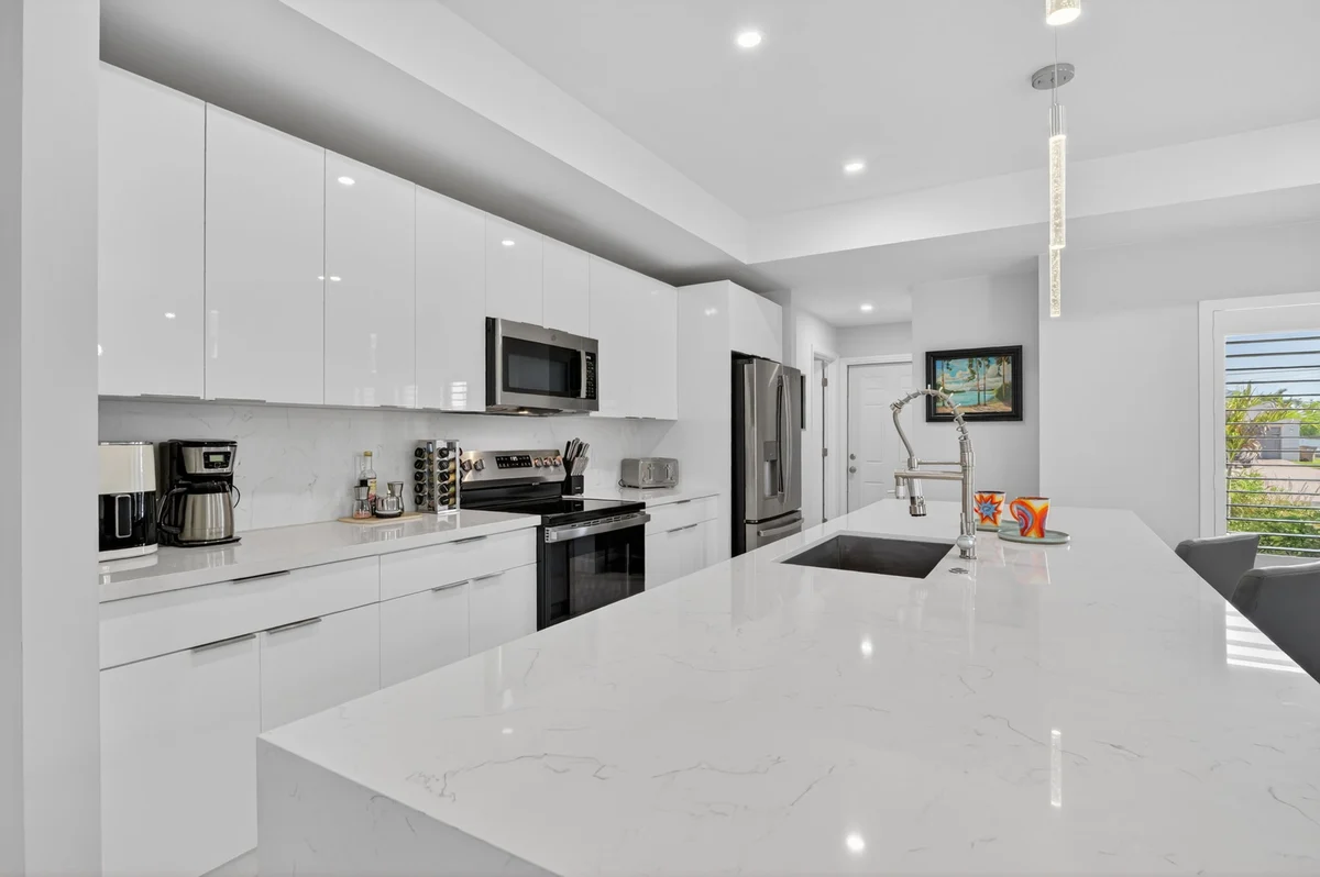 Home in Cape Coral property photo 4