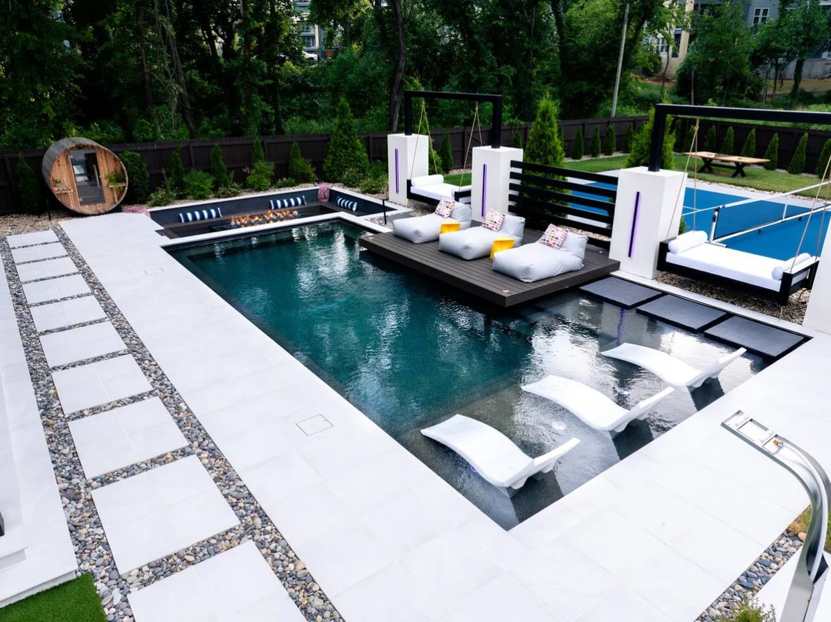 “The Pop Art Haus” | Gameroom • Pool • Pickleball #101