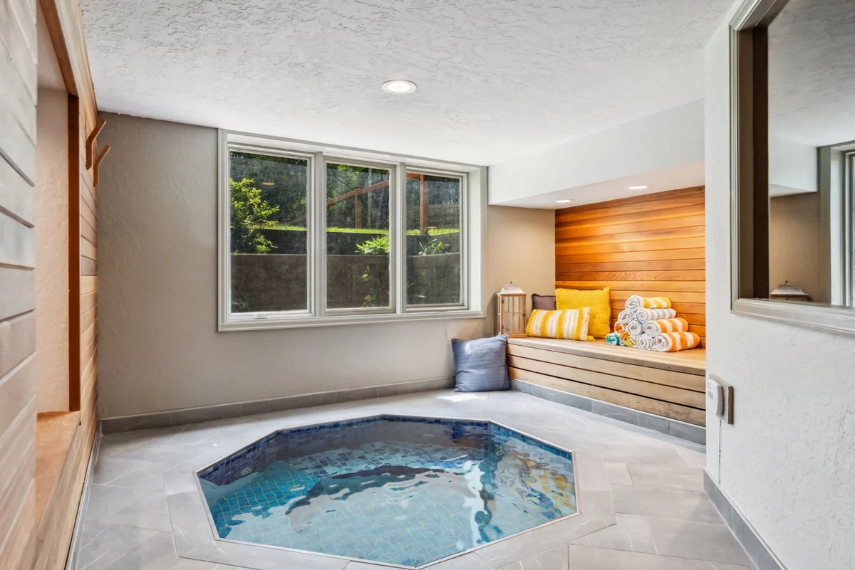EagleVail Alpine Escape | Riverside Luxe W/ Spa #82