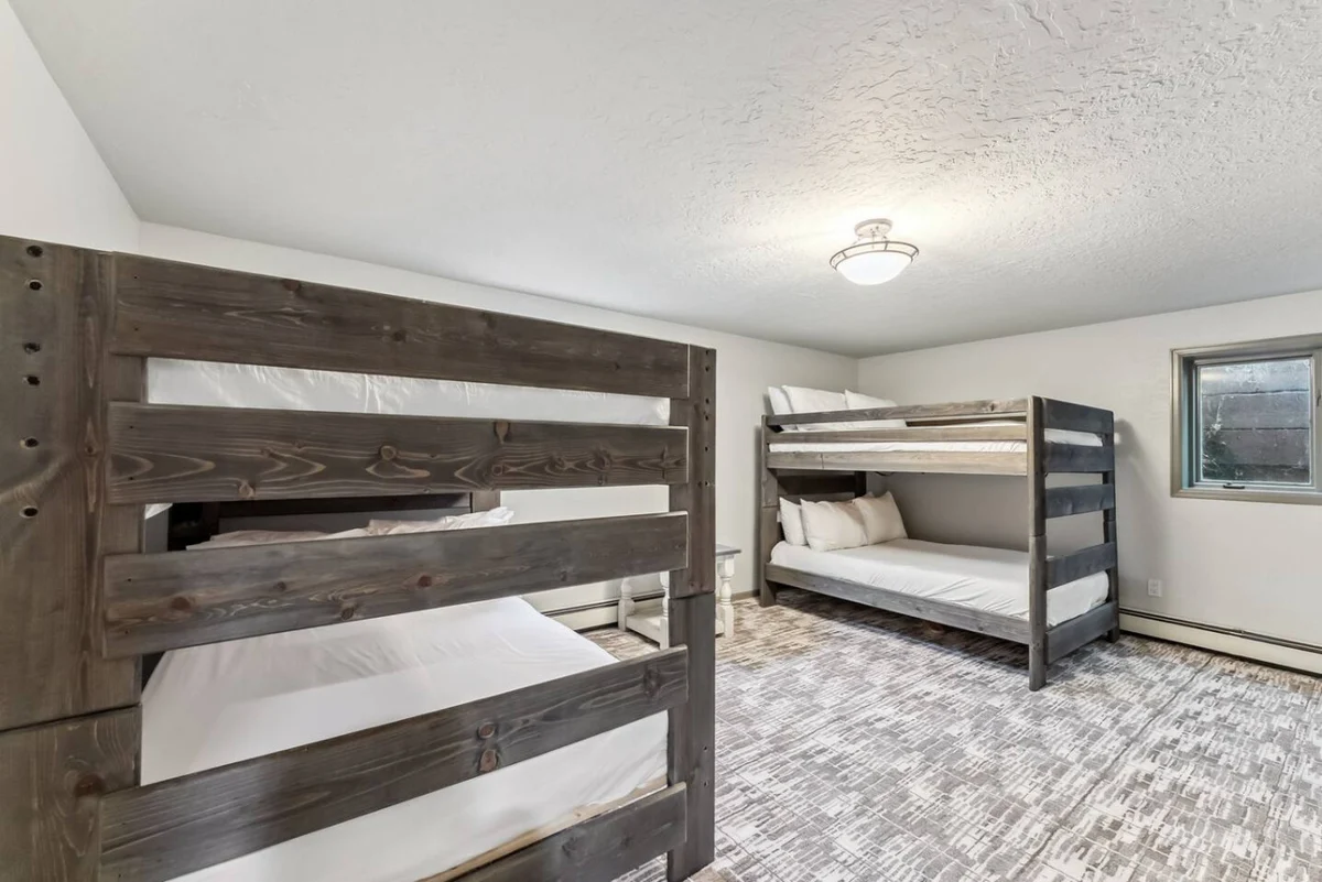 EagleVail Alpine Escape | Riverside Luxe W/ Spa #97