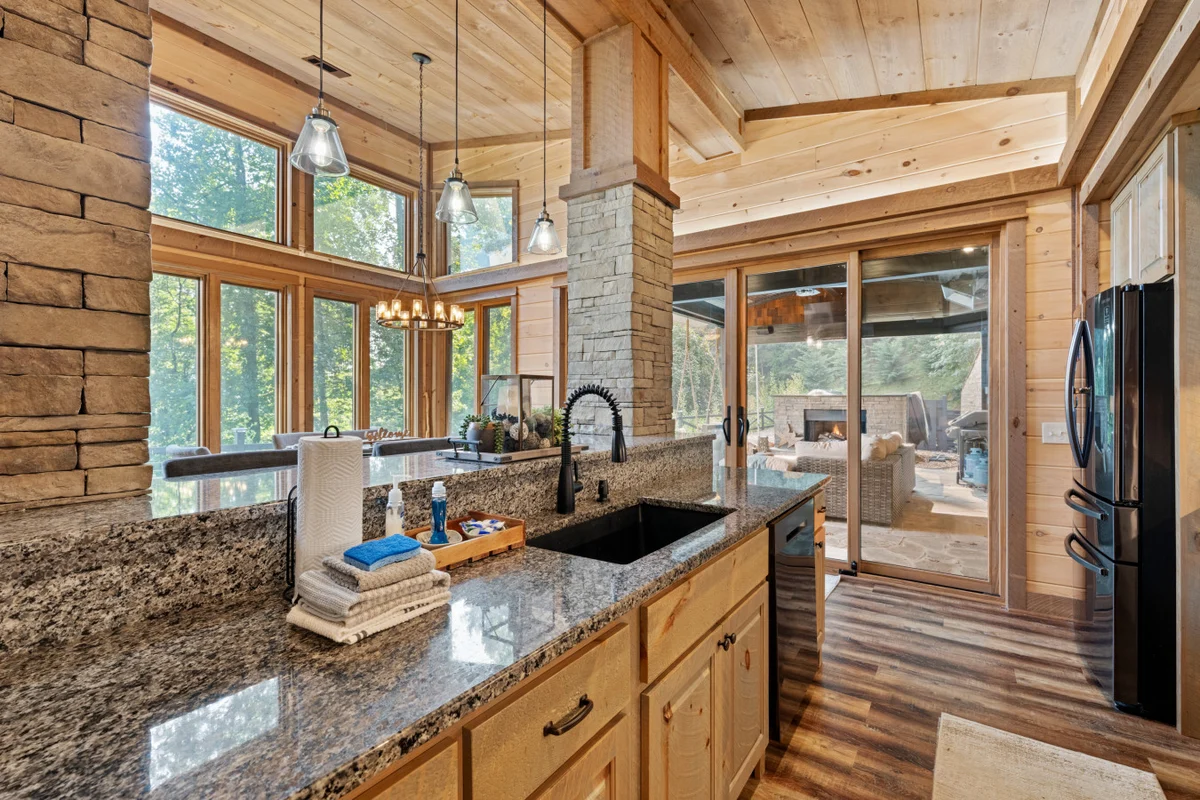 Luxe & Scenic Escape: Hot Tub ~ Breathtaking Views #84