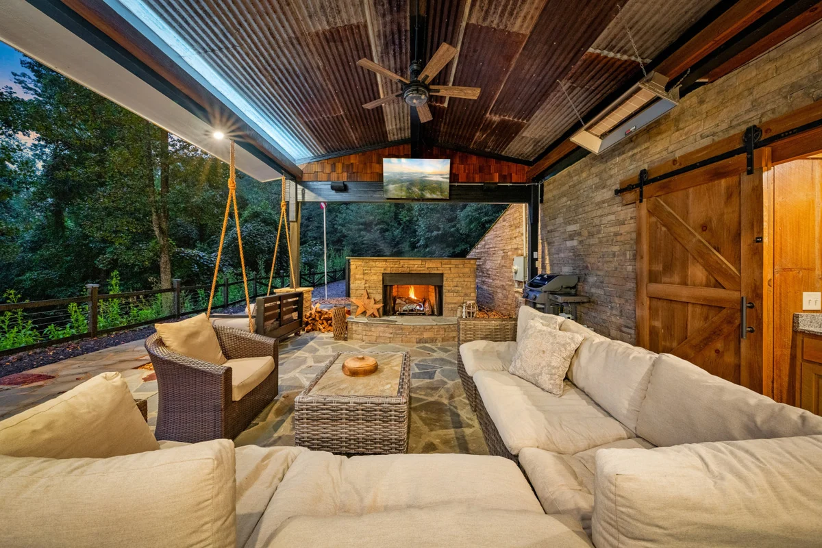 Luxe & Scenic Escape: Hot Tub ~ Breathtaking Views #102