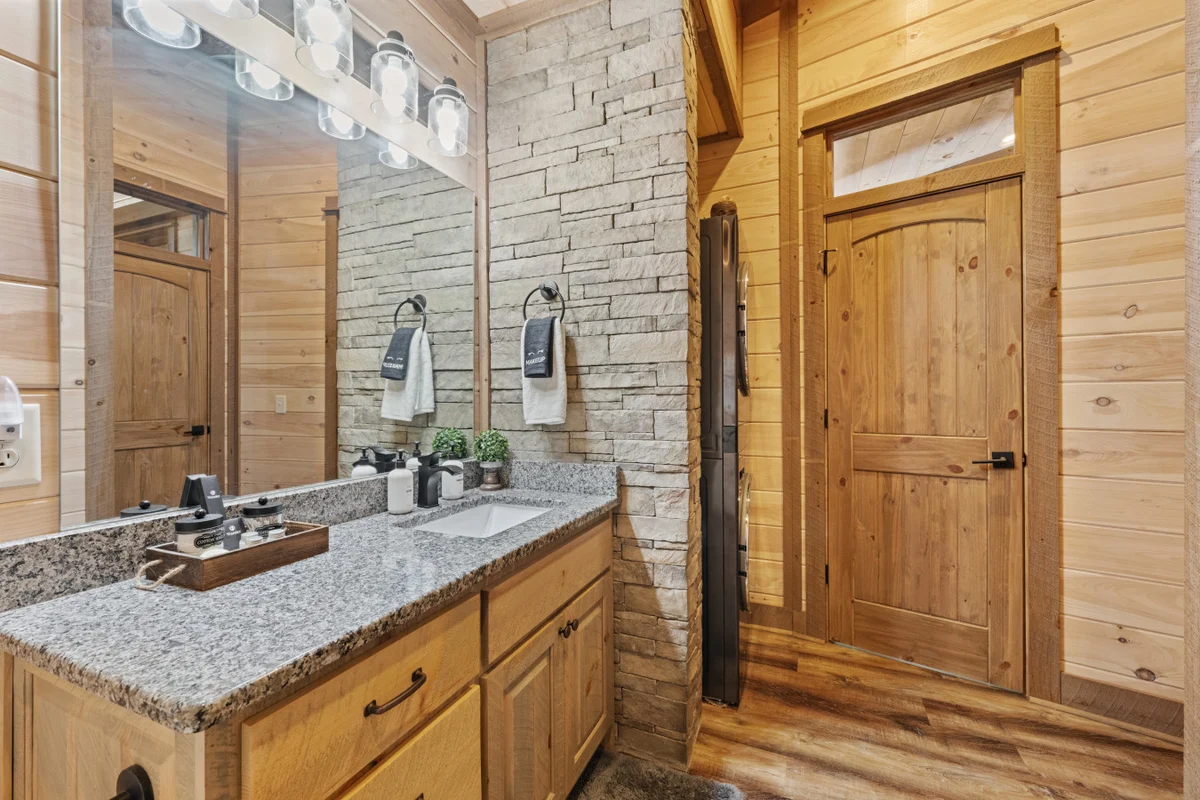 Luxe & Scenic Escape: Hot Tub ~ Breathtaking Views #103
