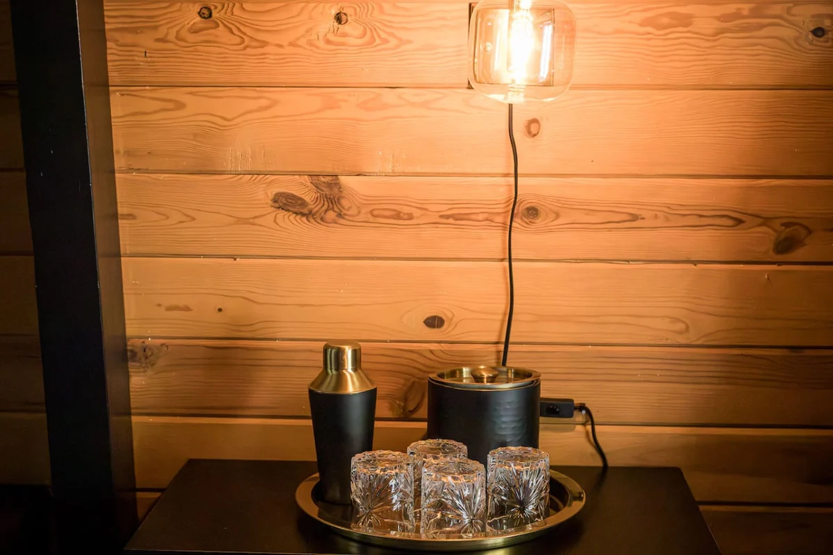 2BR Mid Century Retreat • EV, Hot Tub, BBQ #128