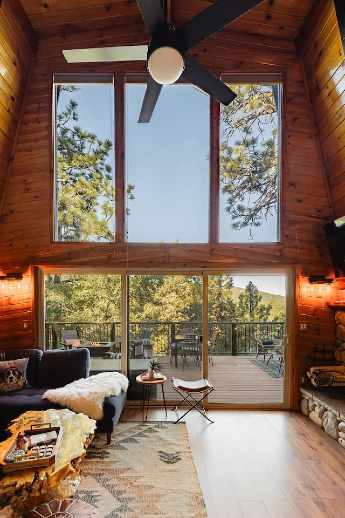 Cozy A-Frame vibes w. Lake & Ski views, AC #122