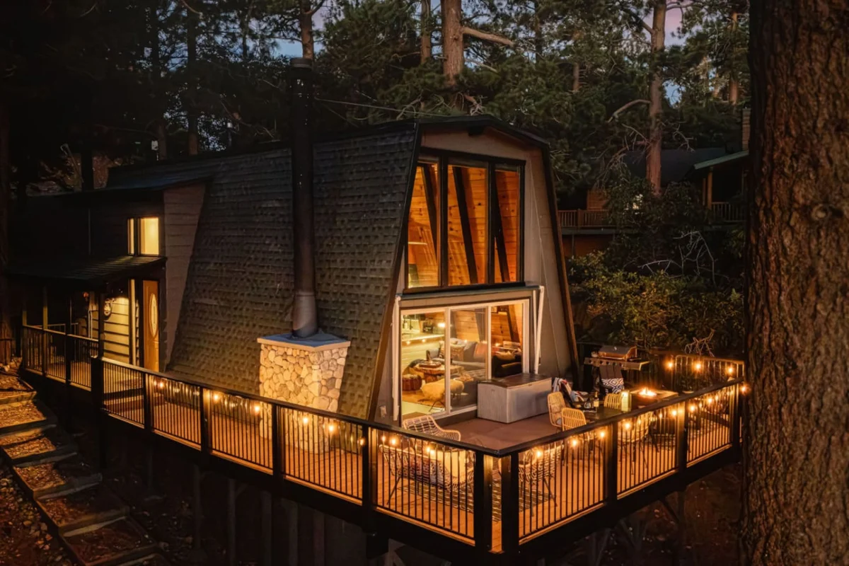 Cozy A-Frame vibes w. Lake & Ski views, AC #79