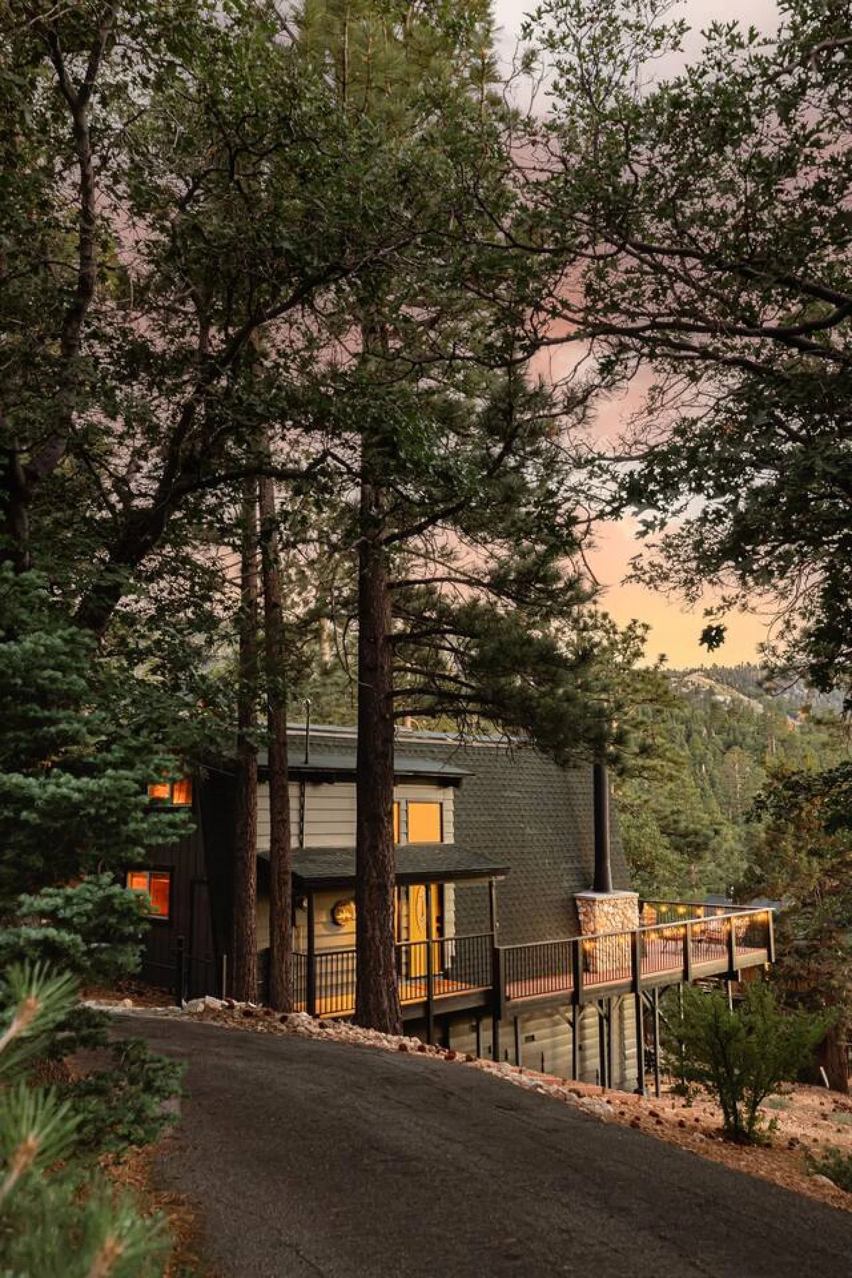 Cozy A-Frame vibes w. Lake & Ski views, AC #81