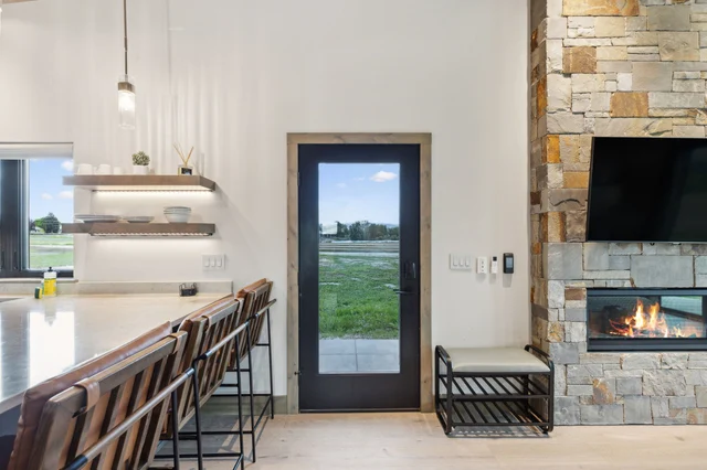 Mara Luxury Cabin- Maple